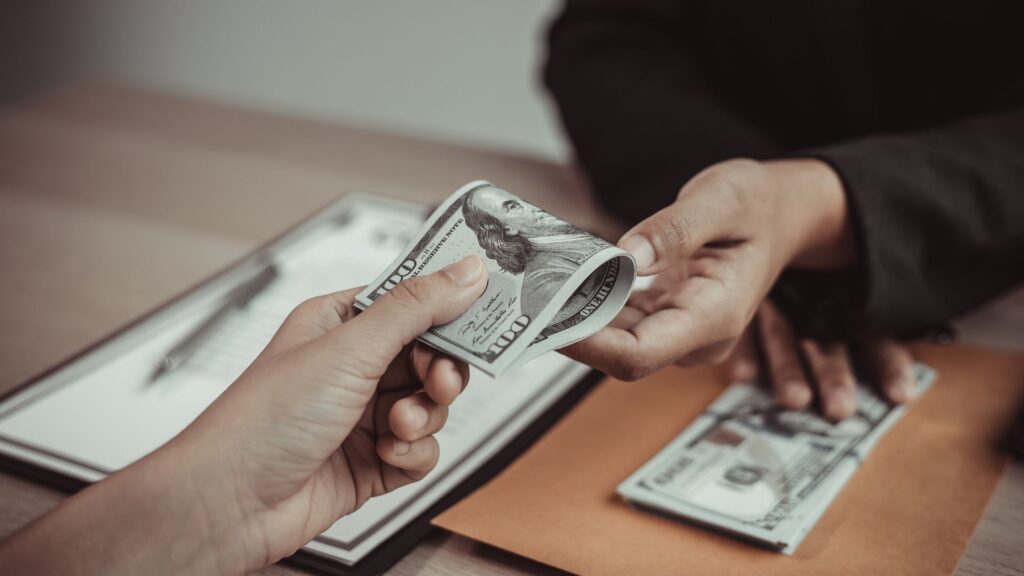How to Recover Lost Wages After a Car Accident in Mississippi